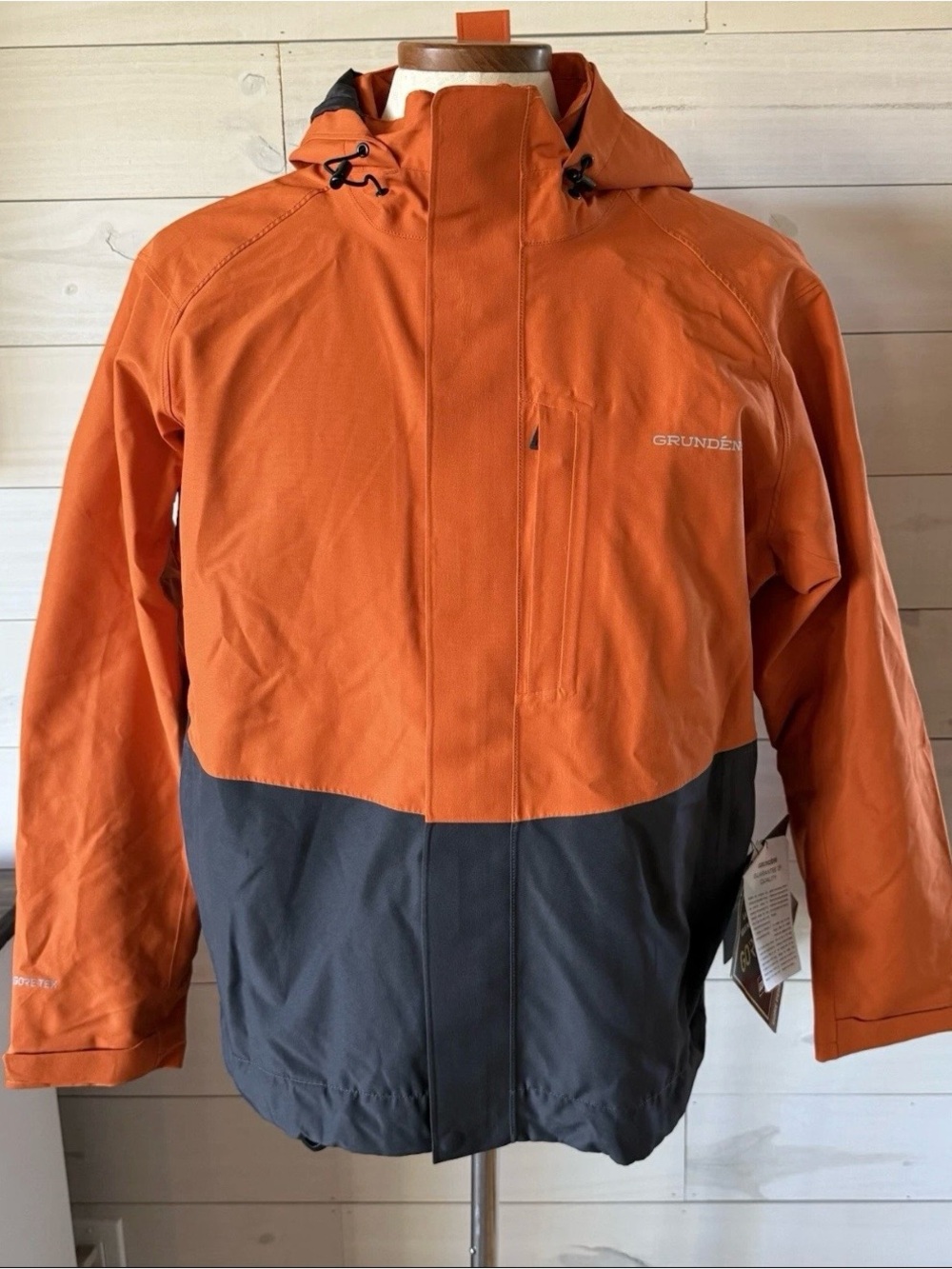 Grundens Men's Downrigger Gore-Tex Jacket